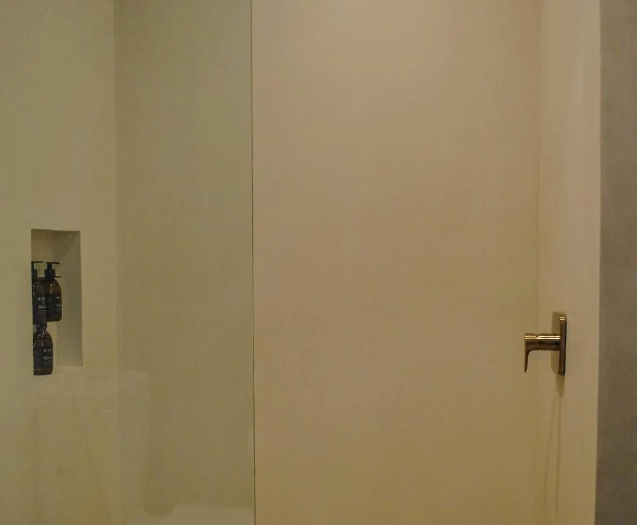 Upscale Condo Desirable Location Tulum