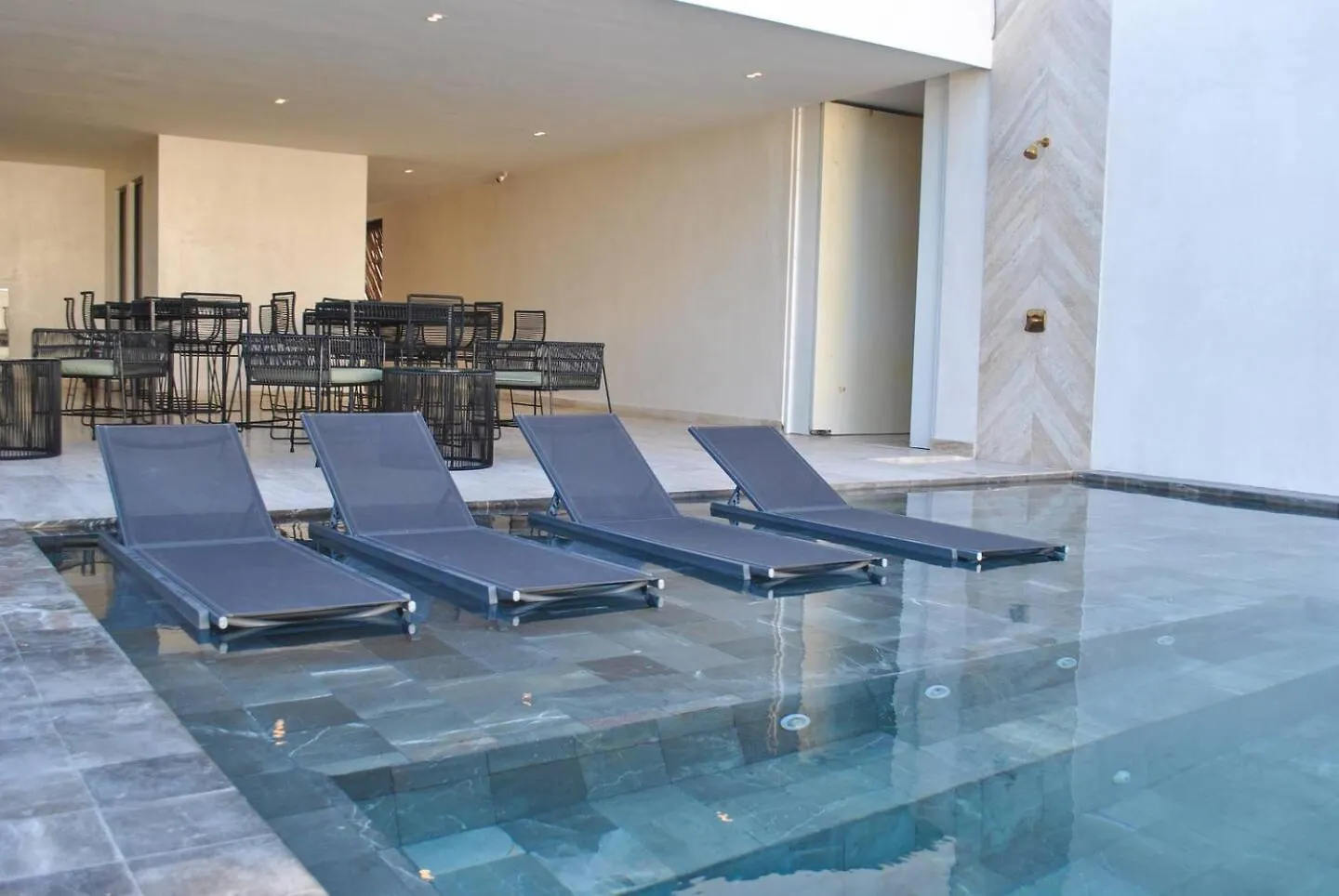 Upscale Condo Desirable Location Tulum Apartamento